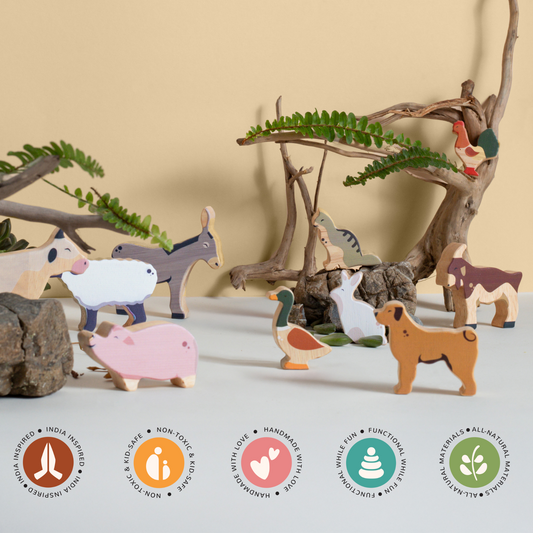 ONCE UPON A FARM - 10 Animals, 8 Peg Dolls, Play Mat & Story Booklet - GUBBACHHI