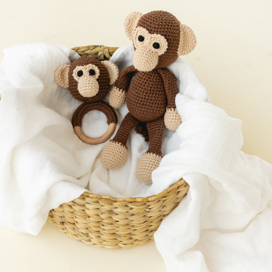 MAAKAD RATTLE & SOFT TOY WITH CREAM SWADDLE - GUBBACHHI