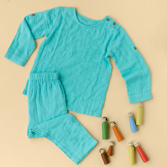 KUTUMBA WITH BLUE PAJAMA - GUBBACHHI