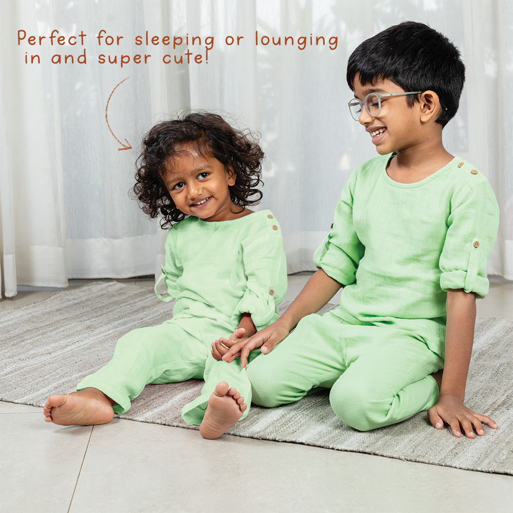 MAYURA WITH GREEN PAJAMA - GUBBACHHI