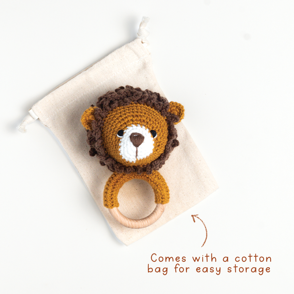 SIMHA RATTLE WITH CREAM SWADDLE - GUBBACHHI
